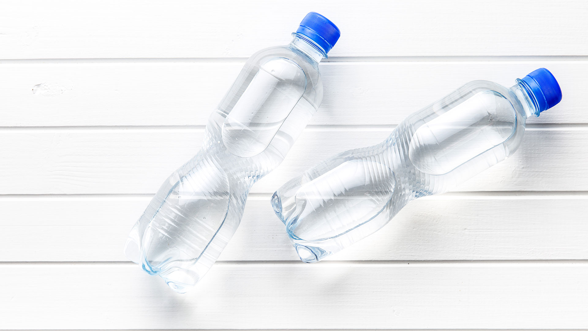 La pellicola biocompatibile che potrà rivoluzionare il mondo delle bottiglie di plastica